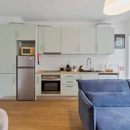 Lovely Sá - By Y Concept