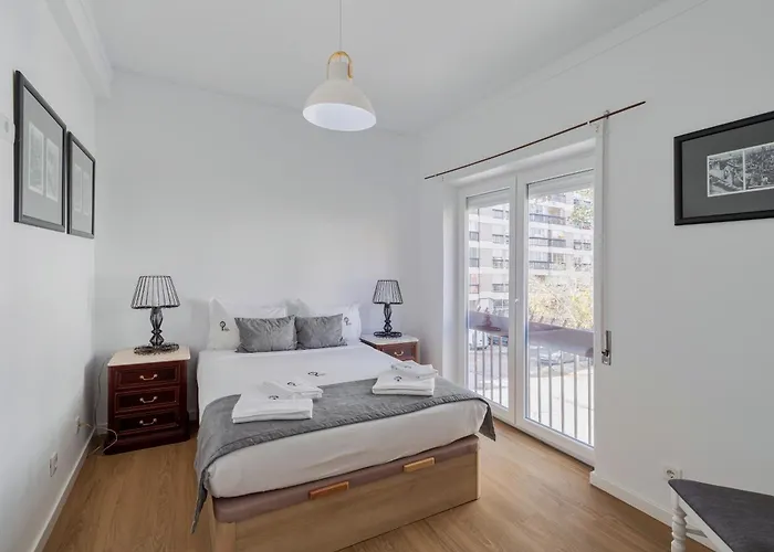 Apartment Lovely Sa - By Y Concept Setúbal